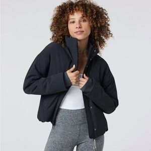 Vuori Sky Puffer Jacket, Black, Size Large